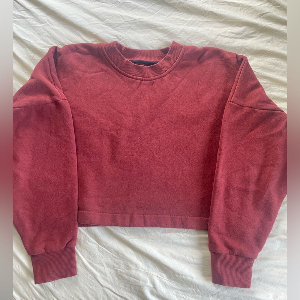 Odeyalo cropped sweater in rust colour in perfect condition!!